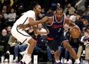 米兰体育app入口-篮网主场战胜快船，取得开门红