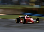 米兰体育-铁血红军硬仗破局南非，斯通斯赛后评分拉满诠释后防中坚