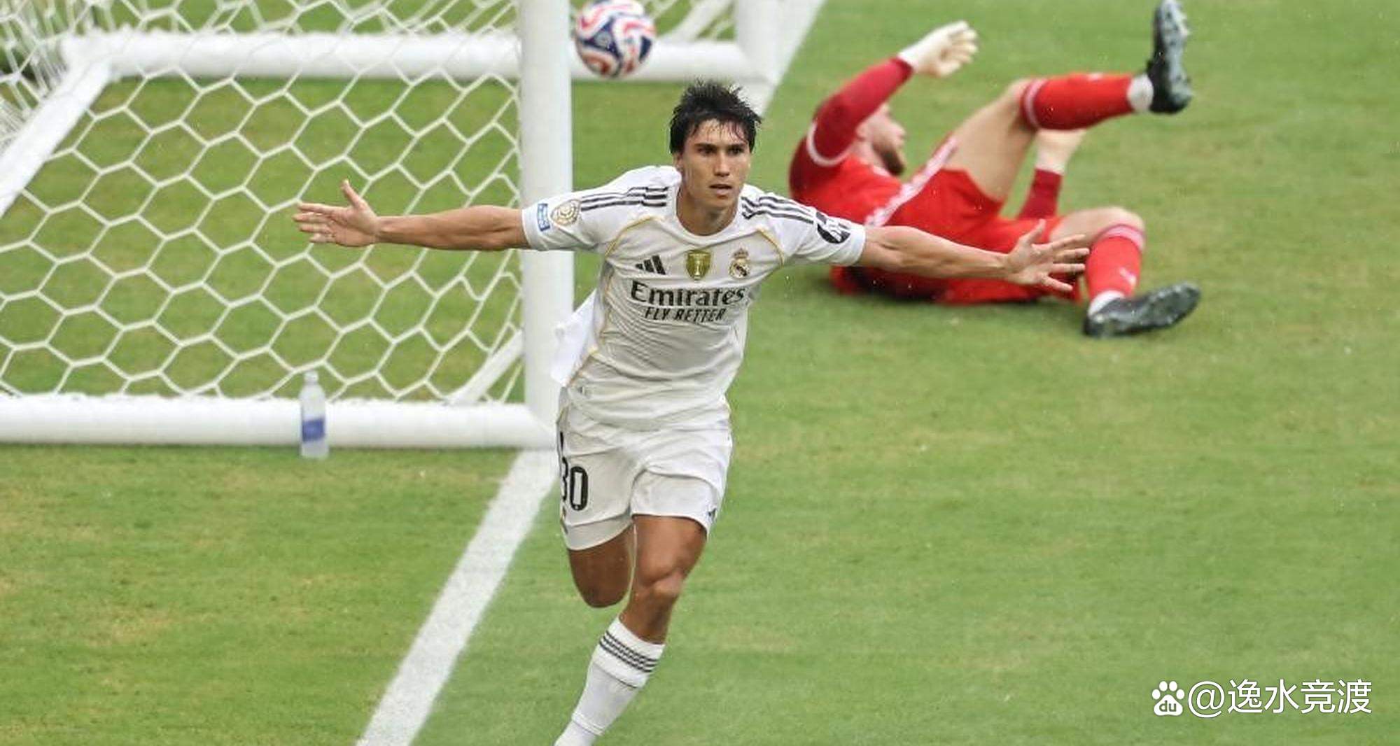 包含多特蒙德主帅因伤病问题感到困扰的词条