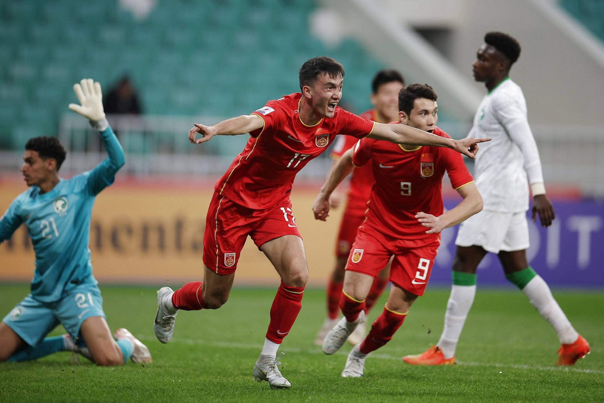 马德里竞技力挫强敌，晋级欧冠八强的简单介绍