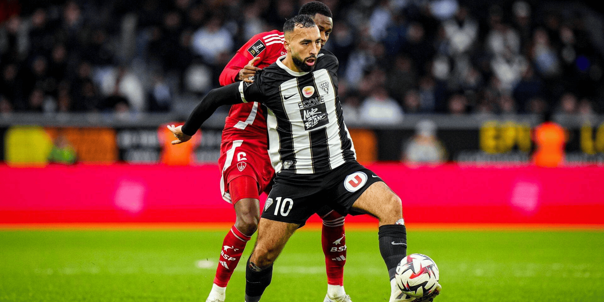 布尔日客场击败昂热，豪取保级关键胜利