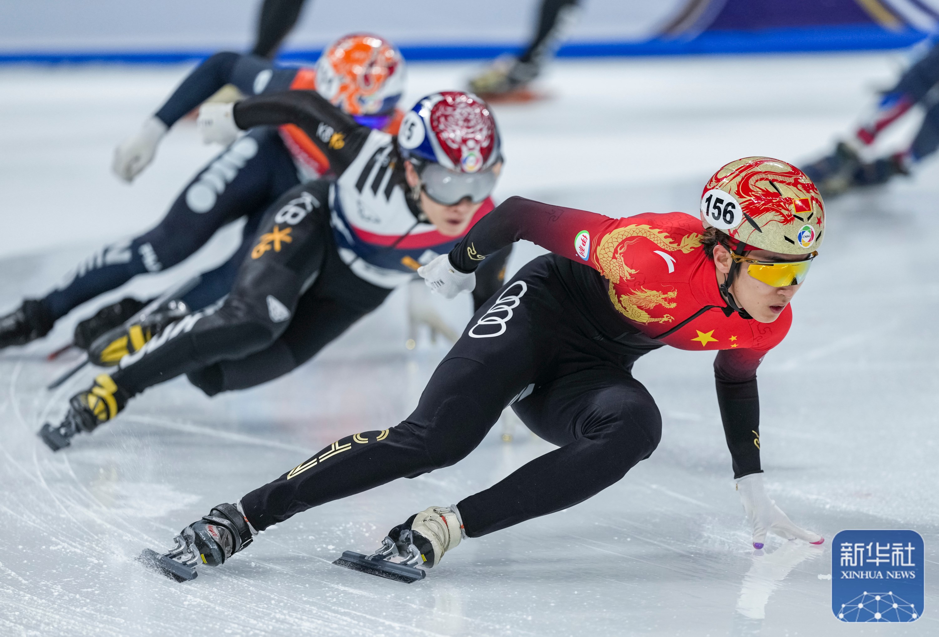球队实力全面增强在赛场上展现 球队实力全面增强在赛场上展现