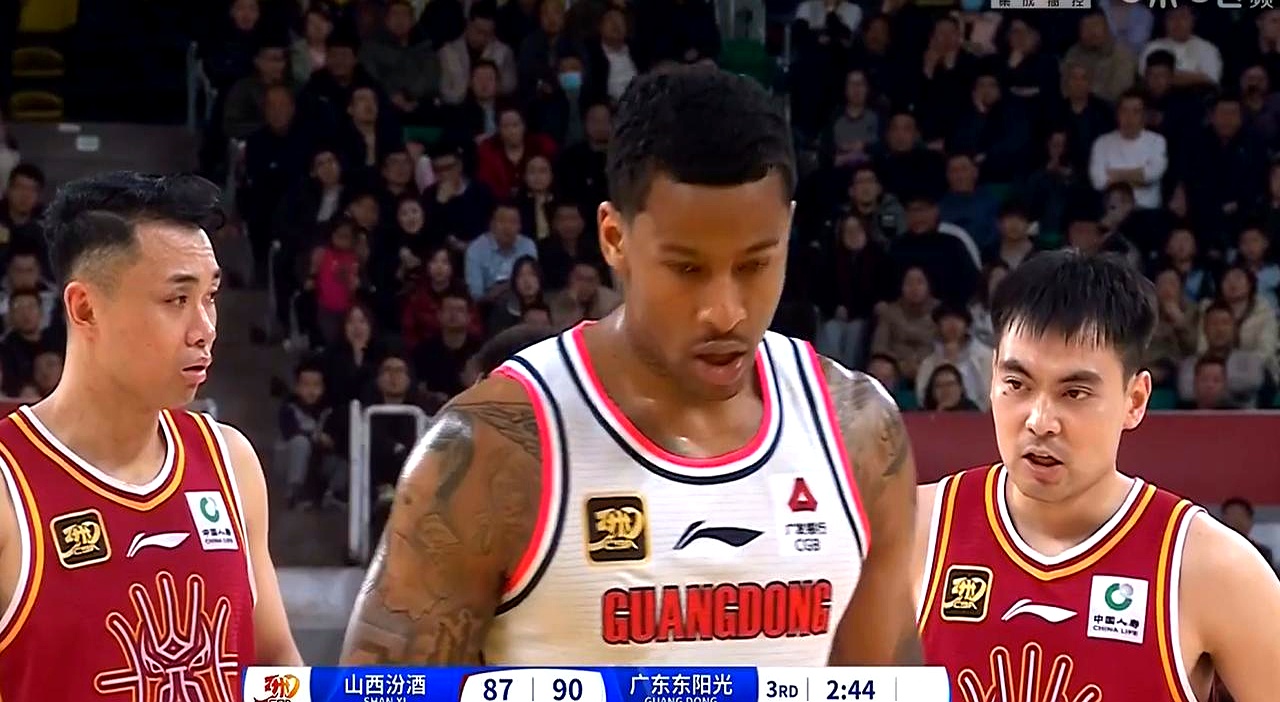 开拓者关键时刻表现出色，球队成功击败对手的简单介绍