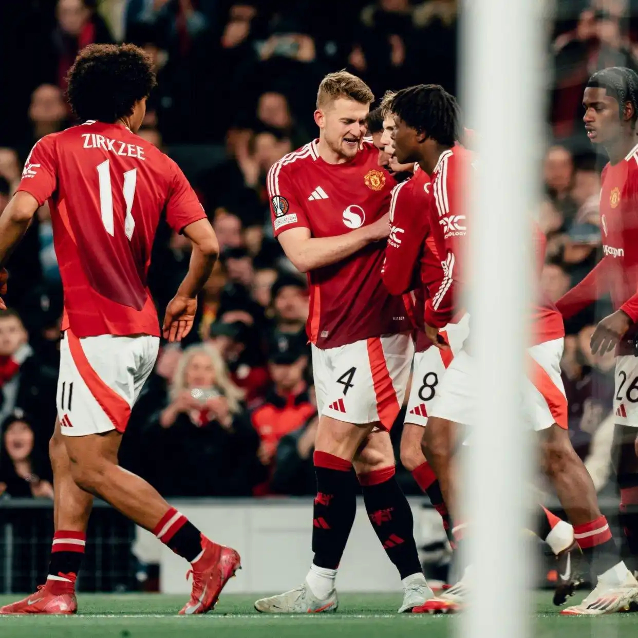 包含曼联客场遭遇惨败,晋级前景一片黑暗的词条 包含曼联客场遭遇惨败,晋级前景一片黑暗的词条