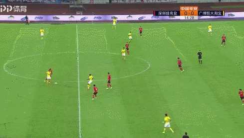 恒大客场轻取佳兆业,维持领跑地位 恒大客场轻取佳兆业,维持领跑地位