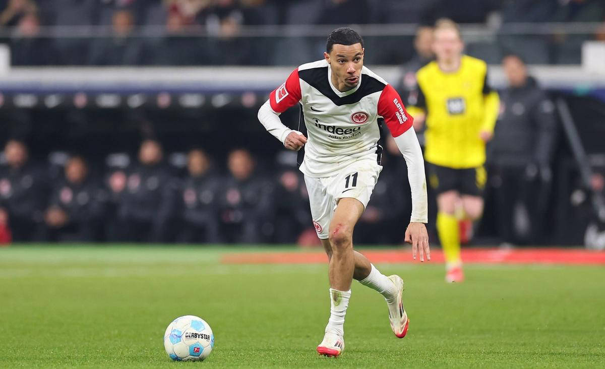 包含法兰克福熬过危机,迎来季后赛的挑战的词条 包含法兰克福熬过危机,迎来季后赛的挑战的词条