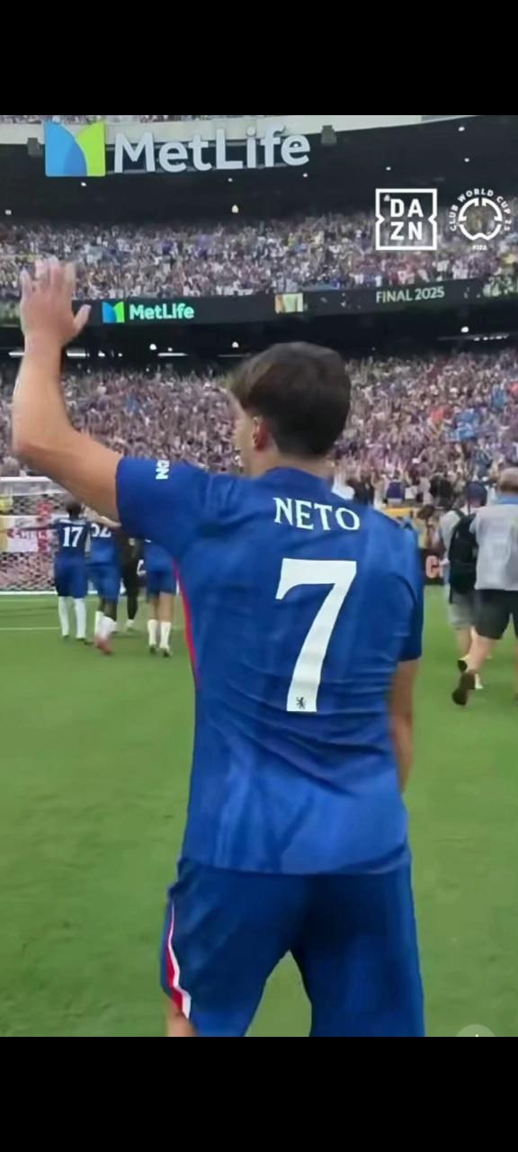 切尔西士气低迷,球迷呼唤球队重振雄风 切尔西士气低迷,球迷呼唤球队重振雄风