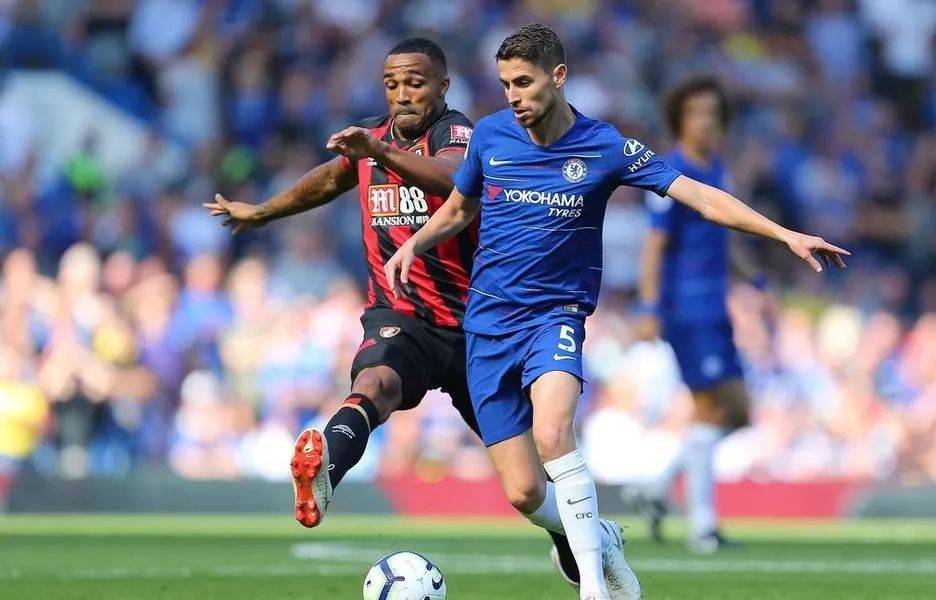 切尔西士气低迷,球迷呼唤球队重振雄风 切尔西士气低迷,球迷呼唤球队重振雄风