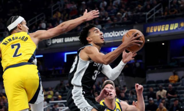 勇士豪取步行者,终结两连败 勇士豪取步行者,终结两连败