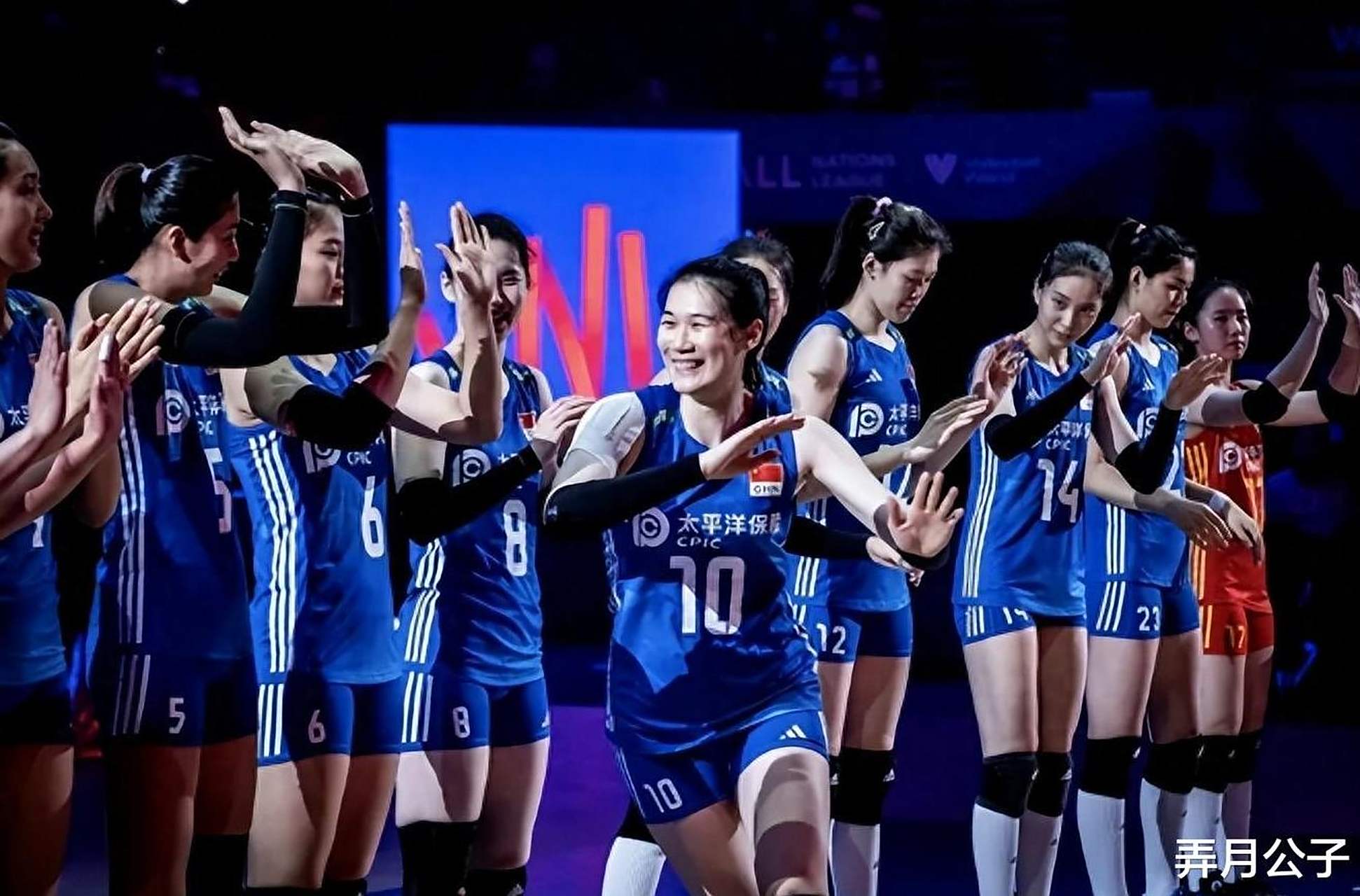 印尼亚运会女排小组赛中国0-3不敌日本 印尼亚运会女排小组赛中国0-3不敌日本