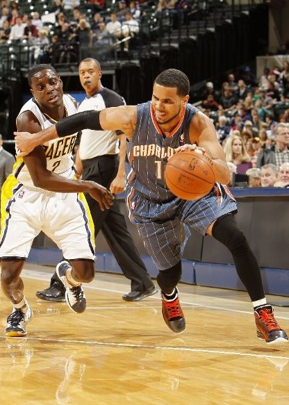 山猫遭灰熊绝杀，两连败寻求转运