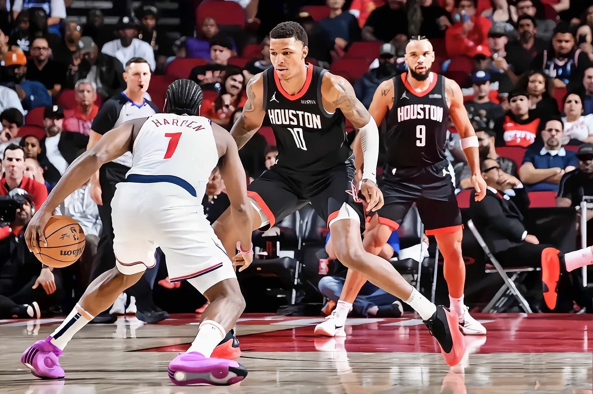 火箭胜快船，哈登绝杀掀翻弱势追平