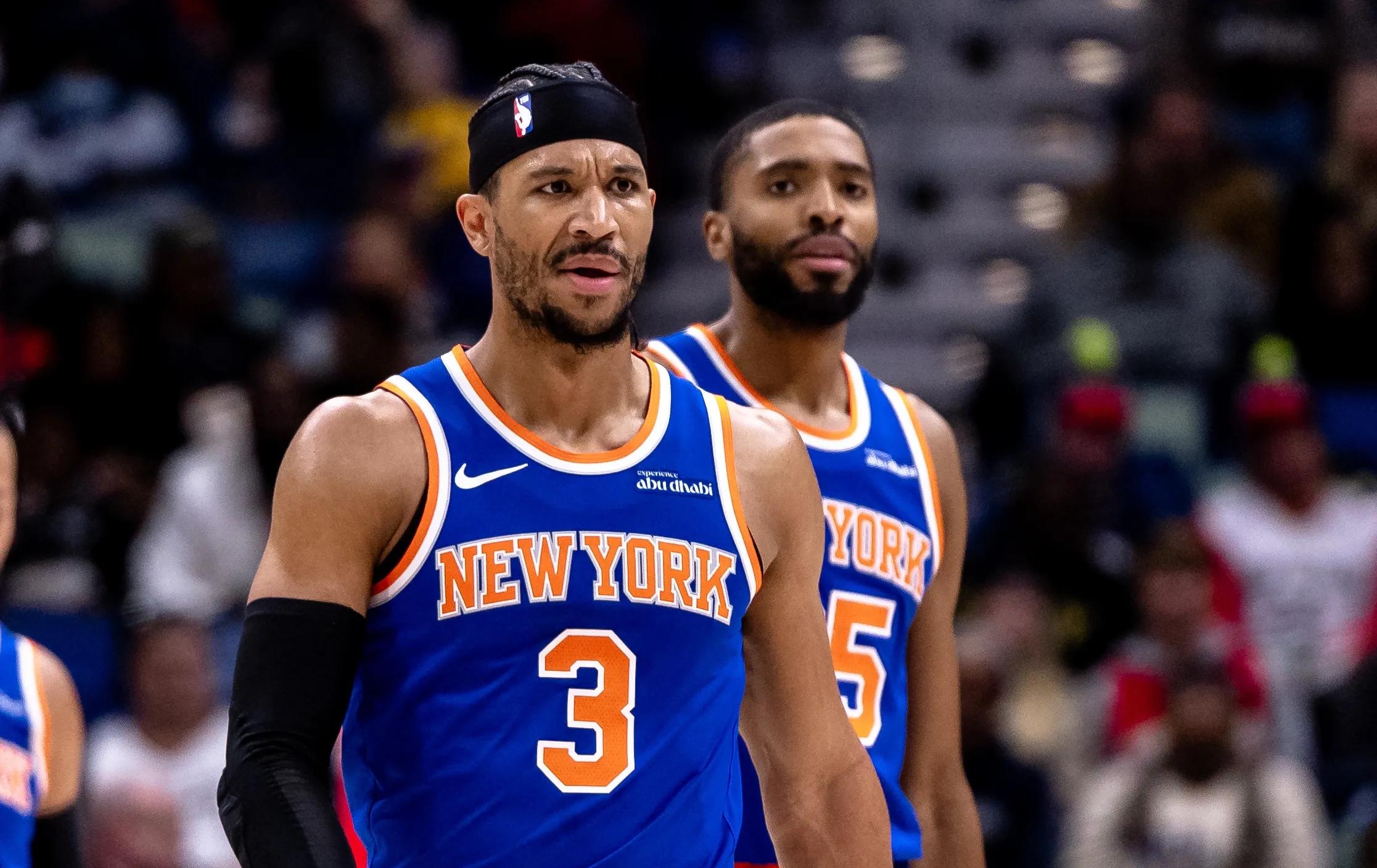 勇士逆转尼克斯，取得横扫