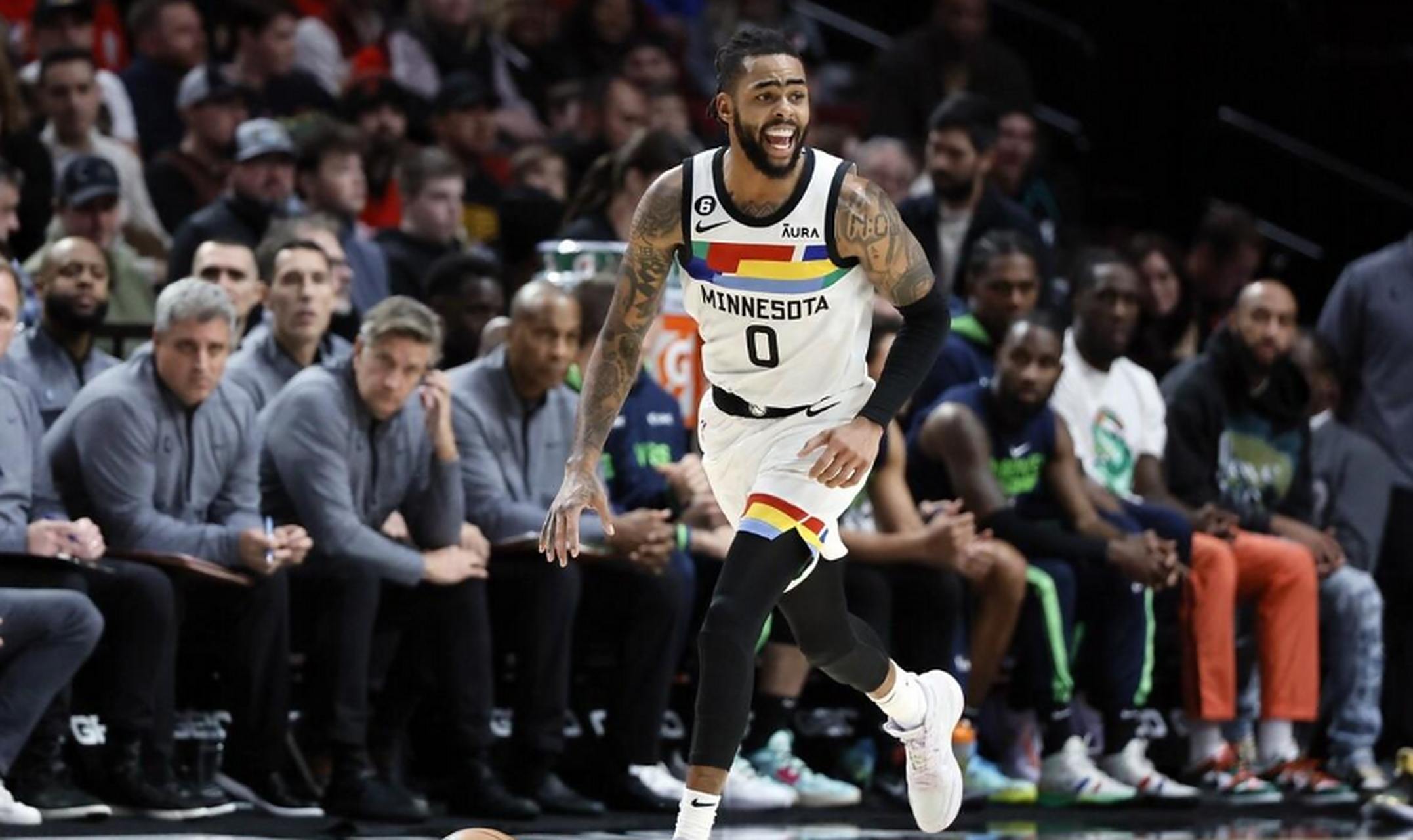 掘金客场取胜爵士,士气高涨 掘金客场取胜爵士,士气高涨