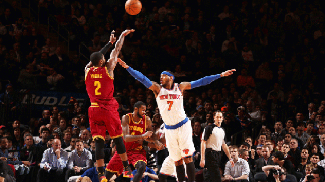 尼克斯碾压上海队，欧文关键制胜